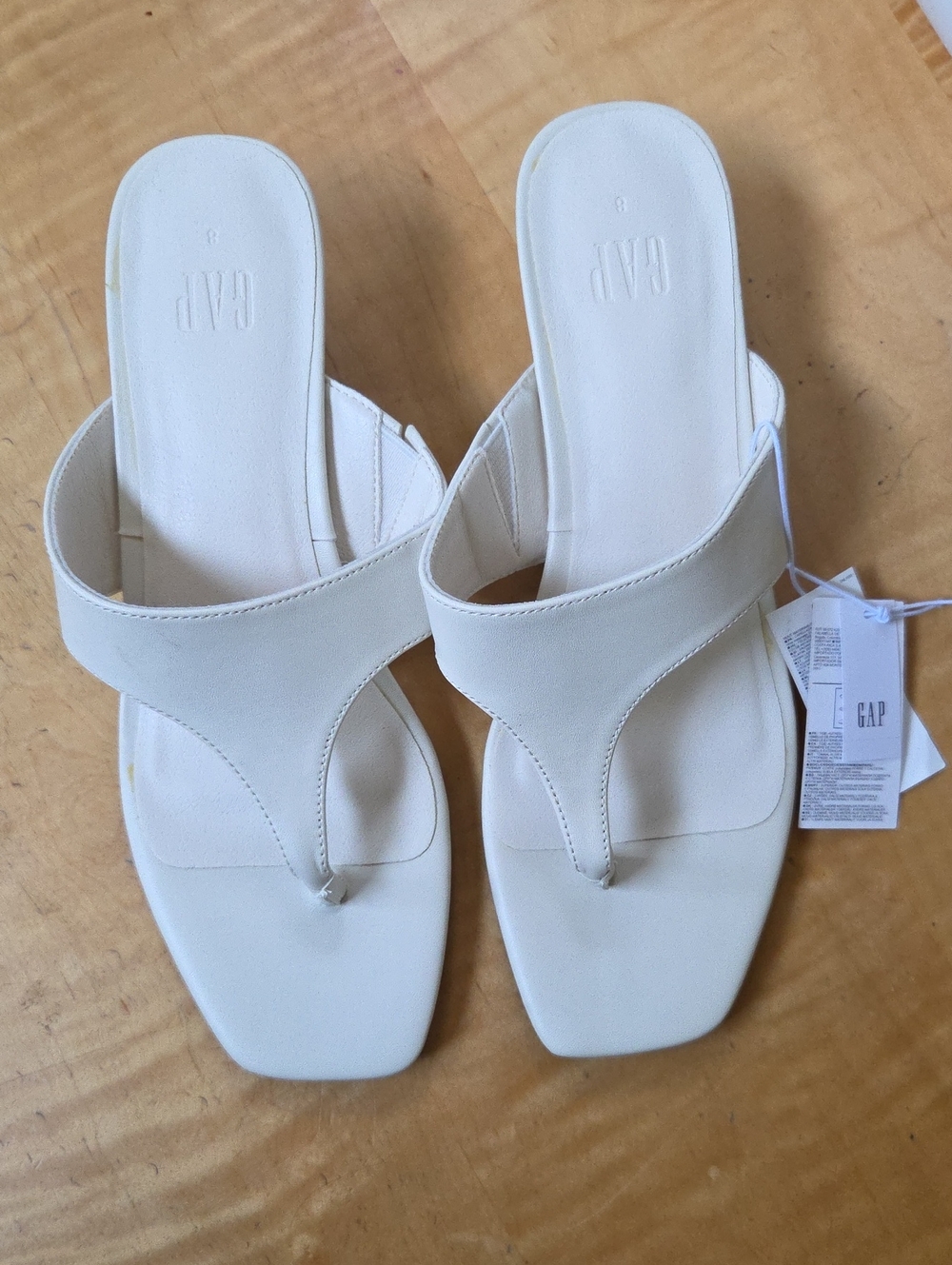 GAP Cream Square-Toe Thong Slide Sandals